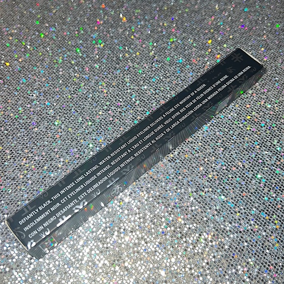 🖤🆕🖤 UOMA Afro.Dis.Iac Liquid Eyeliner - Picture 5 of 6